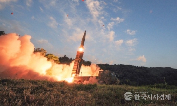 북한이 오늘 오전 원산 인근에서 미사일 2발을 동해로 발사했다.