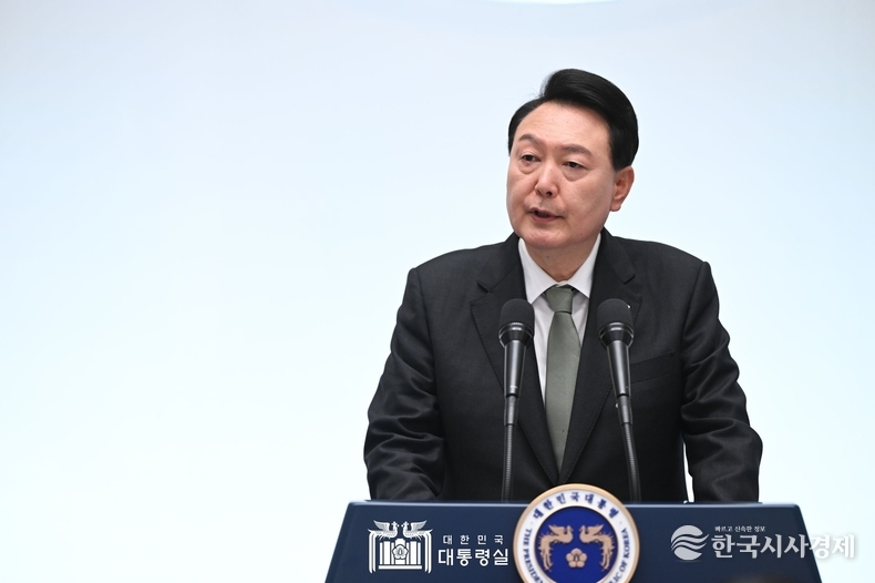 6월 14일 윤석열 대통령 부부는 국가유공자 및 보훈가족 초청 오찬을 가졌다.