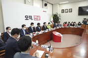 與, "법사위 위장 탈당, 반헌법적 테러 저지른 민형배 의원 무슨 자격으로 ‘위장’ 운운인가"