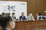 與, "30분 전 MBC 보도를 예언한 박홍근 원내대표, 제2의 광우병을 획책한 ‘보이지 않는 손’을 밝히겠다"