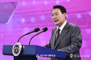 尹 大統領, "실종자 수색·구조에 총력 다할 것"