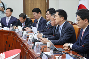 與, 여전한 적반하장 중국, "그럼에도 ‘국익’ 위한 실리적 외교해결책 찾는 노력 계속하겠다