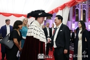 尹 大統領 夫婦, "국제사회 직면한 도전, 극복하고 보다 자유롭고 번영할 수 있도록 한국과 영국이 긴밀히 협력해야"