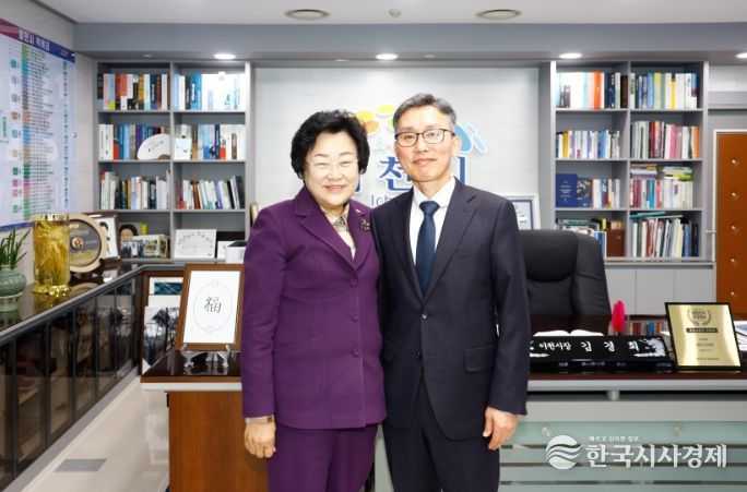 김경희 이천시장, 장준화 국군복지단장 만나 상생협력