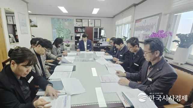 21일 시청 부시장실에서 진행된 봄철 주요 축제·관광지 관광수용태세 점검 회의