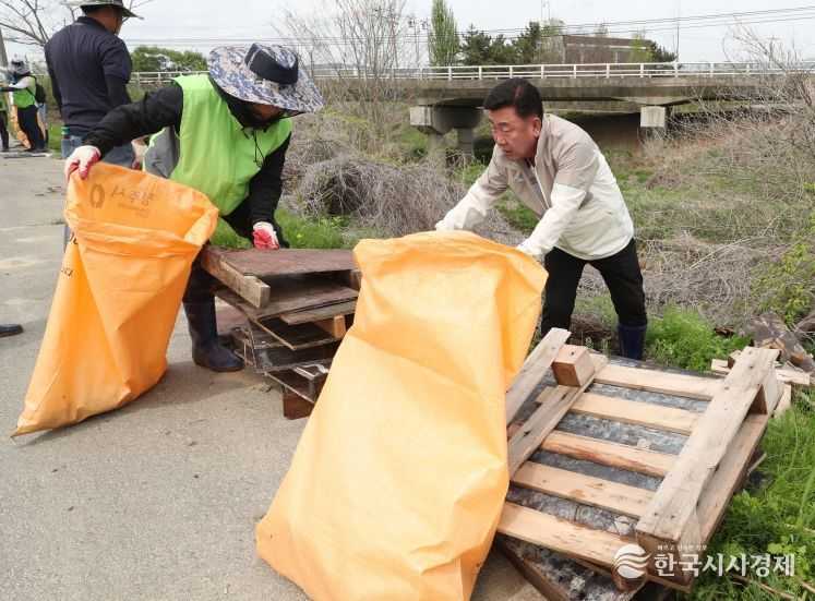 청주시,‘맑고 깨끗한 청주 만들기’운동 시 전역에서 펼쳐