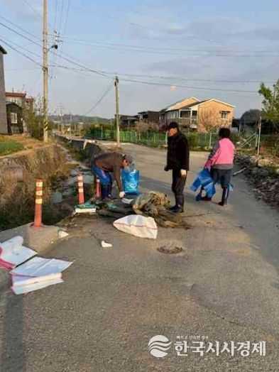 연천군 청산면 새봄맞이 마을 대청소 실시