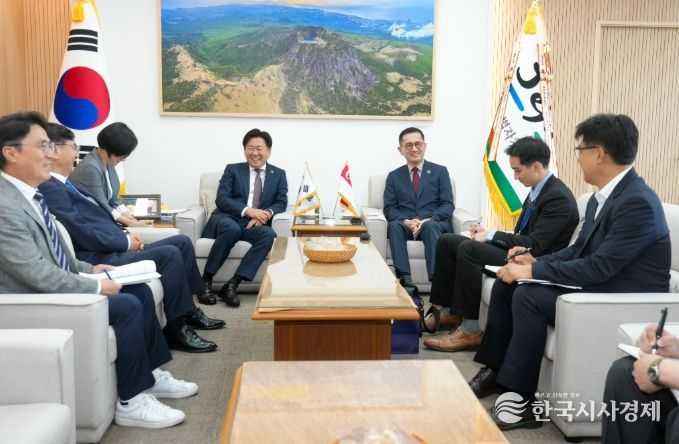 싱가포르 대사 면담