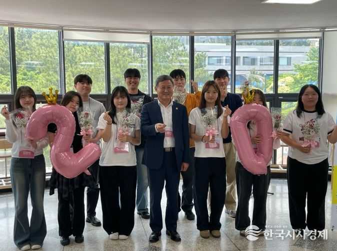 김완근 제주시장,‘성년의 날’맞아 스무살 청년들과 소통