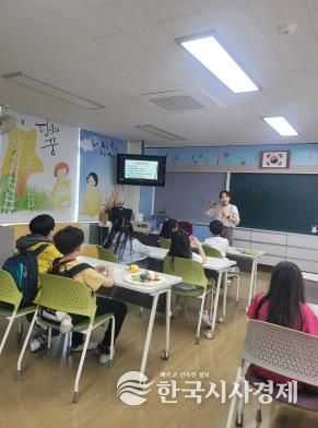 남부도서관 - “독서지도 전문가가 직접 찾아갑니다”