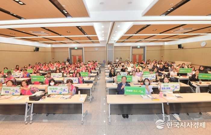 속초시, 2025년 복지 아카데미 역량 강화 교육 운영