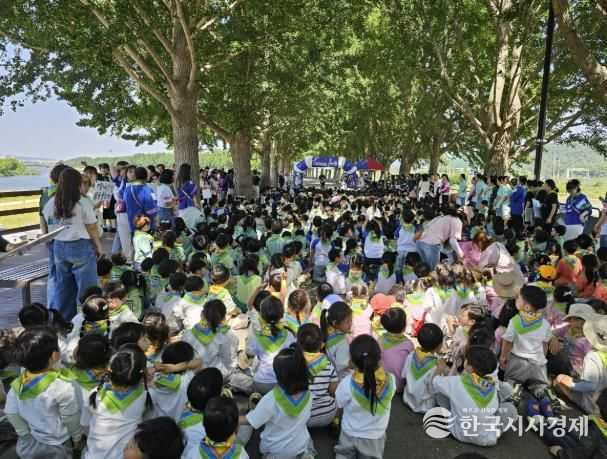 유아숲 마라톤대회 개최 모습