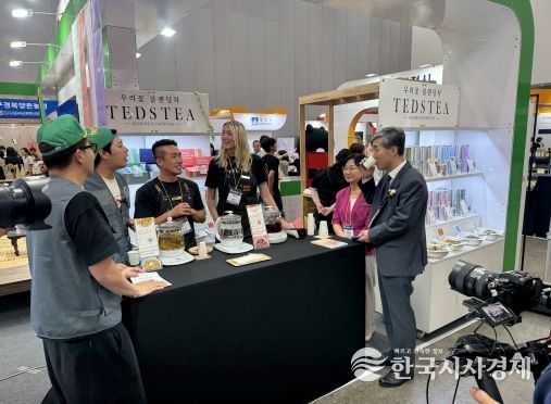 경북농식품대전서, ‘팔맛대장경’으로 김천 대박 인기-농식품유통과