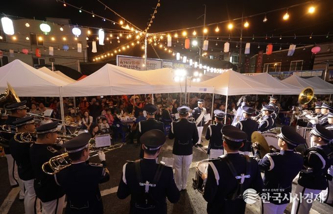 낮보다 즐거운 밤, 청주 육거리야시장 상설운영도 만원사례