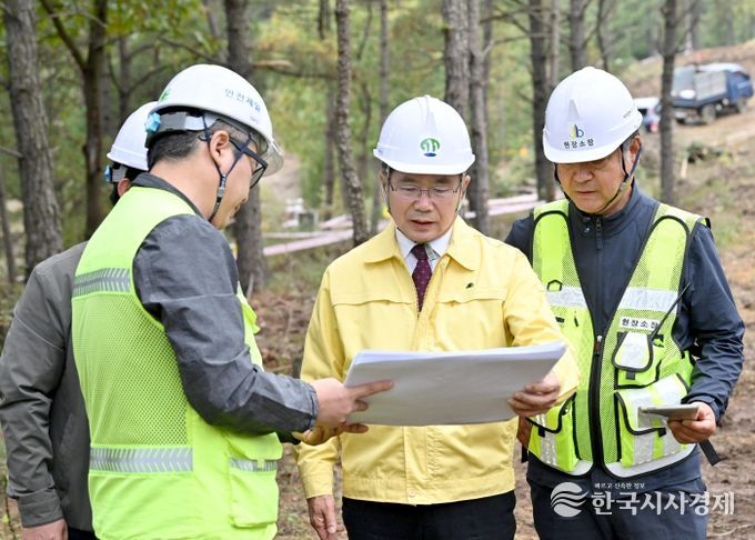 군위군수, 군위군의 랜드마크 “군위군 파크골프장 조성사업” 현장점검