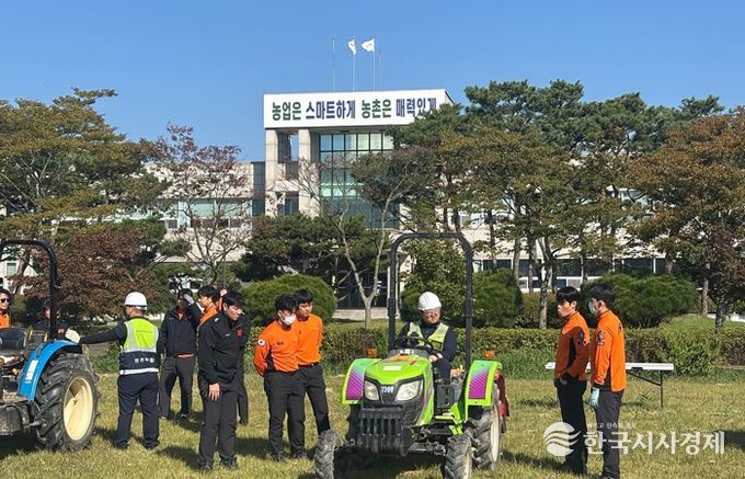 영암군, 소방대원 농기계 안전사고 대응력 높여