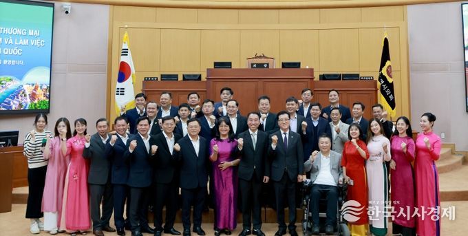 베트남 빈롱성 대표단 접견