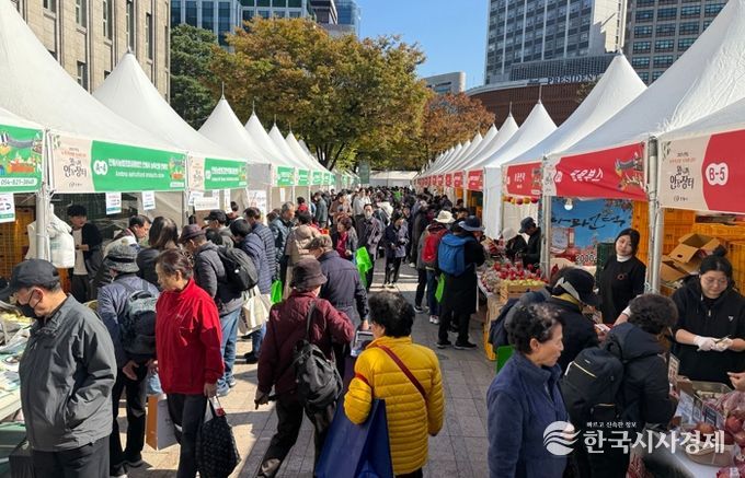 서울 한복판에서 만난 안동의 품격, ‘2025 왔니껴안동장터’, 열기 속에 성황리 마무리