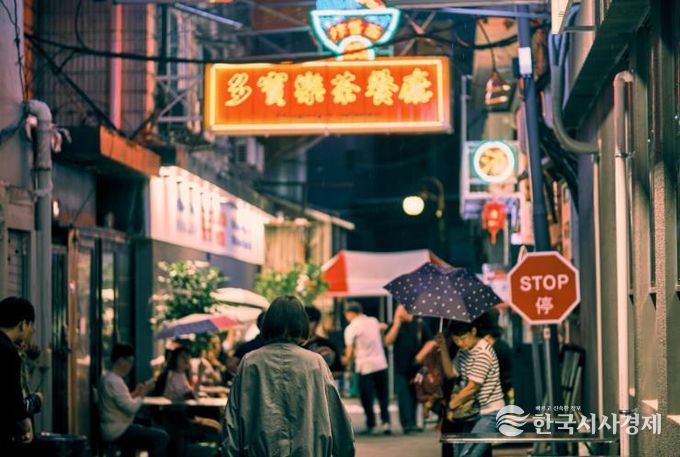 ‘홍콩골목’ 개장 한 달…이용객 1만7천여 명 돌파