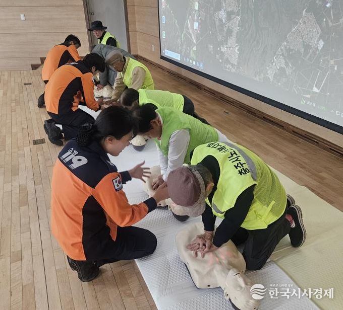 충주시노인복지관, 노인일자리 참여자 안전교육 실시