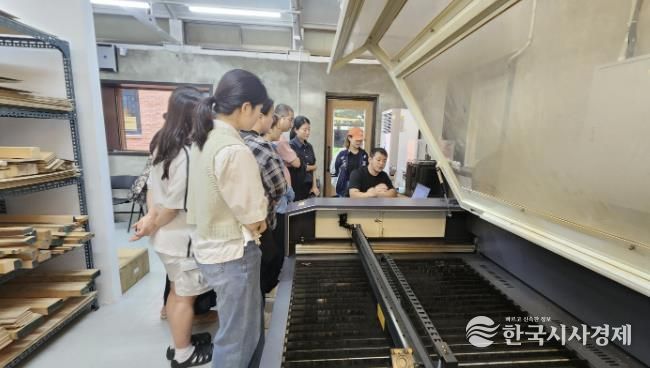 청년협업마을 레이저조각기 실습교육