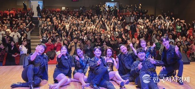 뮤지컬 인생 토크 콘서트 단체사진