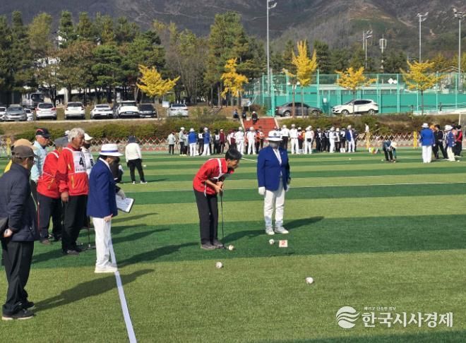 7일 밀양종합운동장 보조경기장에서 열린 제24회 밀양시장기 생활체육 경남게이트볼대회