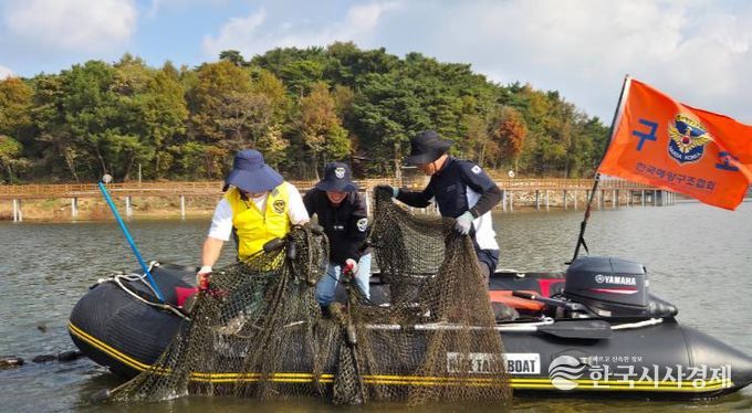 (사)한국해양구조협회 서산본부, 서산시 풍전저수지 일대 환경정화활동 펼쳐
