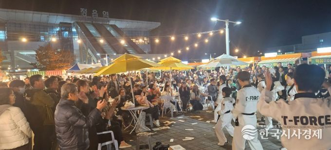 정읍역 광장 1만명 ‘북적’