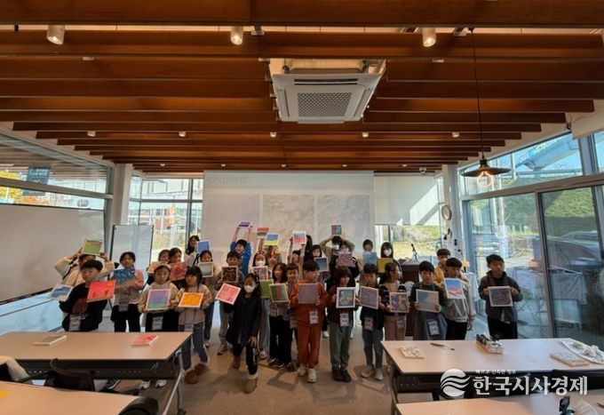 11월 15일 조치원 문화정원 공간 ‘뜰’에서 열린 ‘온 마을 이웃예술가 시즌 2’프로그램 진행 모습