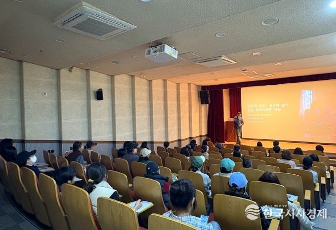 소래도서관, 인문학으로 삶에 풍요와 통찰을 더하다