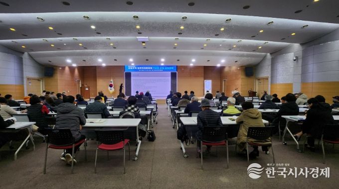 천안시는 지난 19일 ‘공동주택 입주자대표회의 구성원 운영 및 윤리교육’을 실시했다.