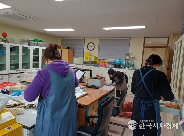 서산교육지원청 학교지원센터, 해미초 과학실 정리지원 실시