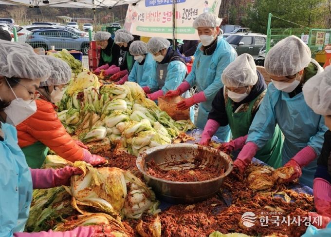 고양시 탄현2동 새마을부녀회, 2025년 사랑의 김장김치 나눔 행사 실시