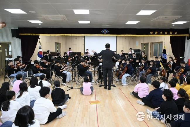 2025 동두천시 탑동초 작은 음악회 개최… 아이들이 만들어낸 감동의 무대