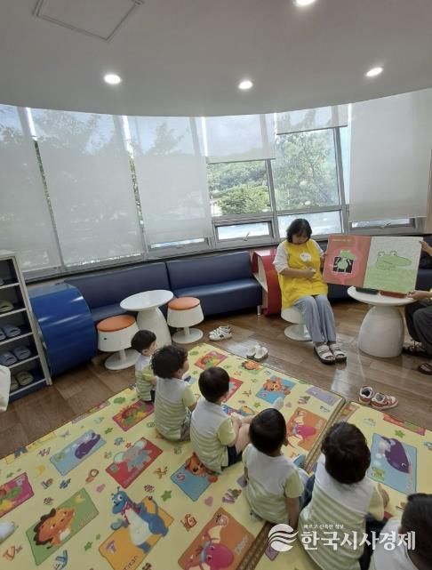 동두천꿈나무정보도서관, 2025년 자원봉사 프로그램 ‘그림책 읽는 목요일’ 성료