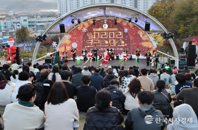 2025 미리미리 크리스마스 Vol. 2 공연 모습