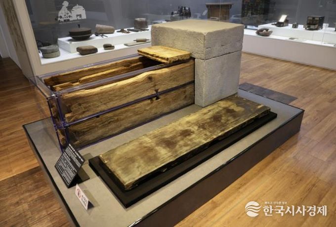 상주박물관, 식산 이만부 목관 첫 공개