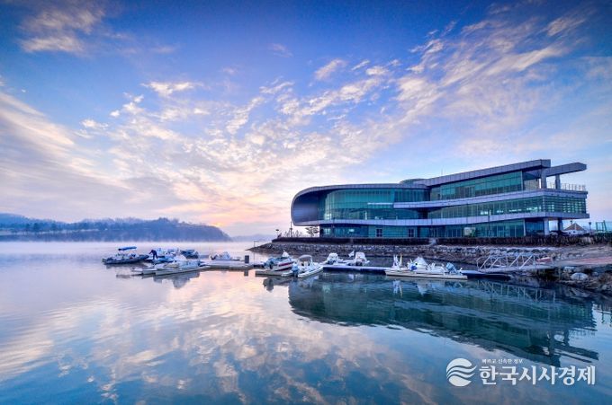 중앙탑 체험관광센터 전경