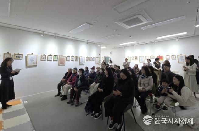 시흥시장곡종합사회복지관, 연말 맞이 복도갤러리 운영