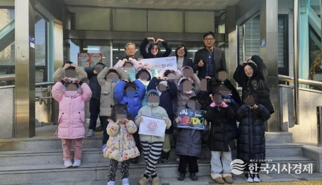 수원시 권선구 시립보라매어린이집, 권선2동에 이웃돕기 후원금 전달