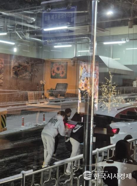 제보자가촬영해국민신문고에올린선행학생들