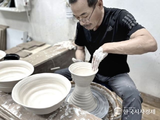 무주 공예공방 김상곤 작가, 도자공예 명장 선정
