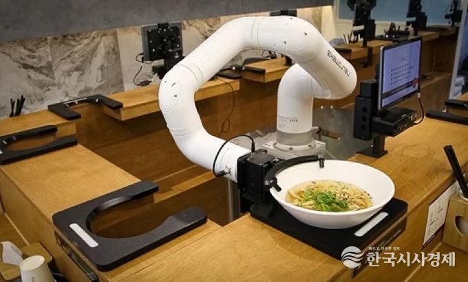 2026 CES 참가기업 로보터블 푸트텍 로보 제품