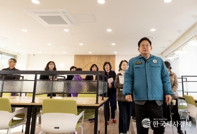 서강스페이스 현장 점검에 나선 박강수 마포구청장