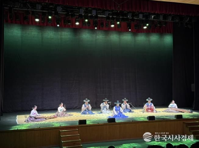 관련 국립예술단체 공연 사진