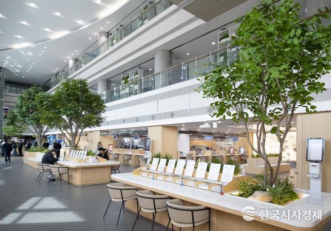 용산구, '야간 민원실' 운영…퇴근 후에도 서류 발급 가능