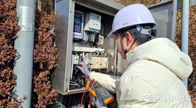 가로등 9,397개소, 보안등 14,338개소에 대한 모니터링 및 수리