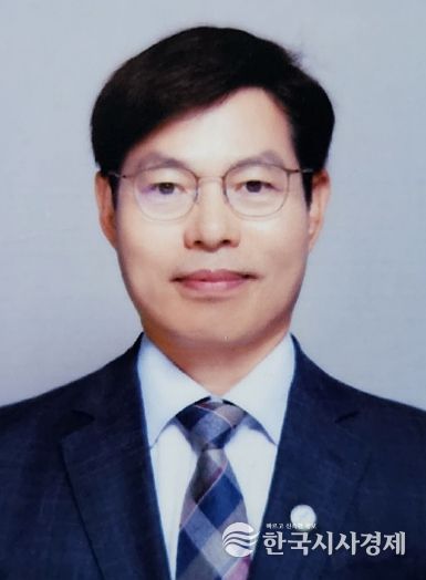 교육국장 박철영