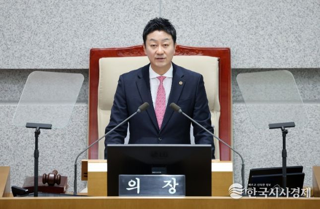 경기도의회 김진경 의장, 제388회 임시회 본회의 개